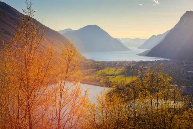 Vista del Lago di Lugano e di Piano
