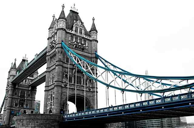 Londra - Tower Bridge  in bianco e nero II