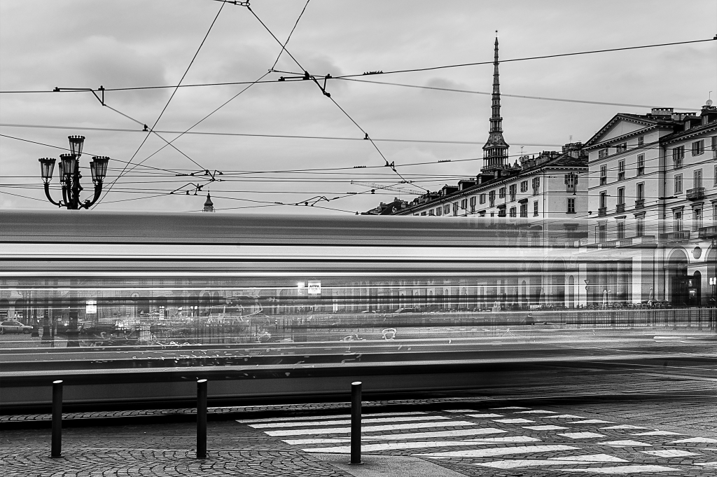Torino, il tram e la Mole