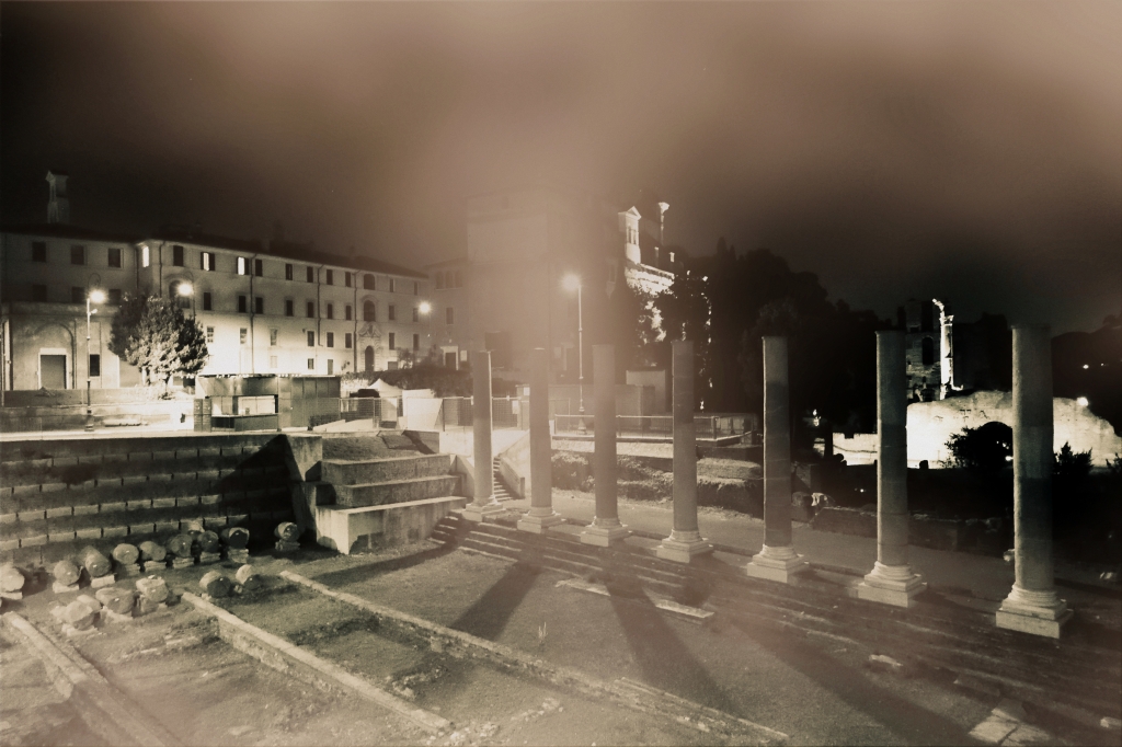 Avvolto nel mistero