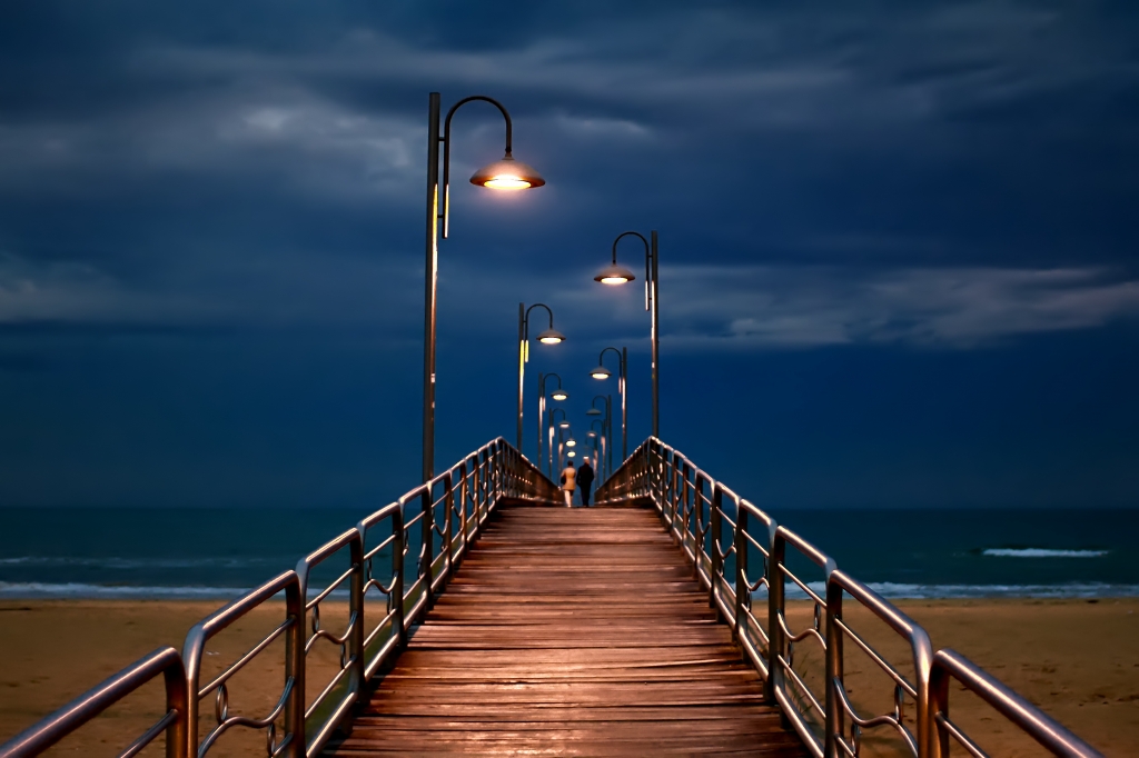 Il pontile nella notte