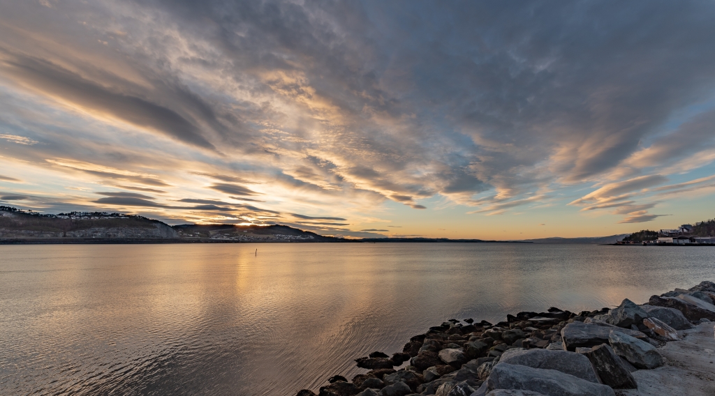tramonto a steinkjer norvegia