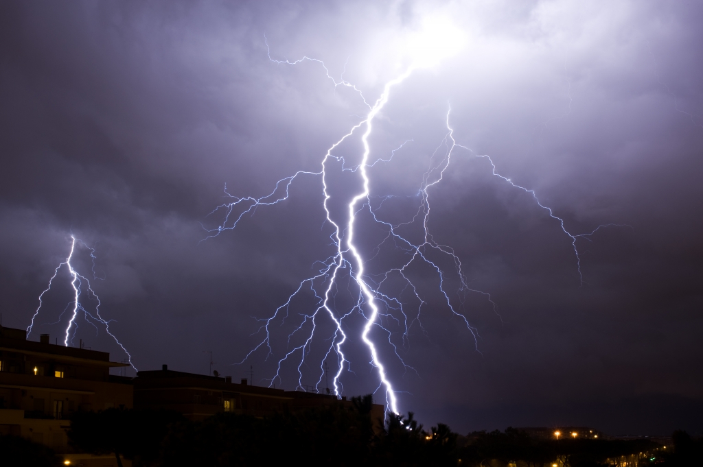 FULMINI NEL CIELO