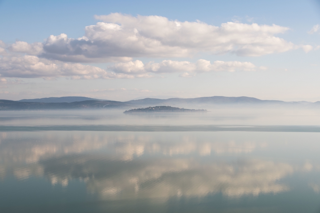 Lago a specchio