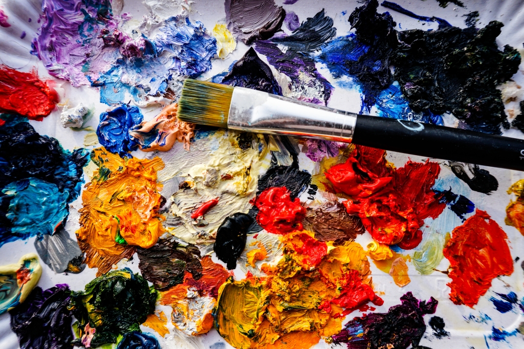 Colori e pennello di Riccardo Maffioli