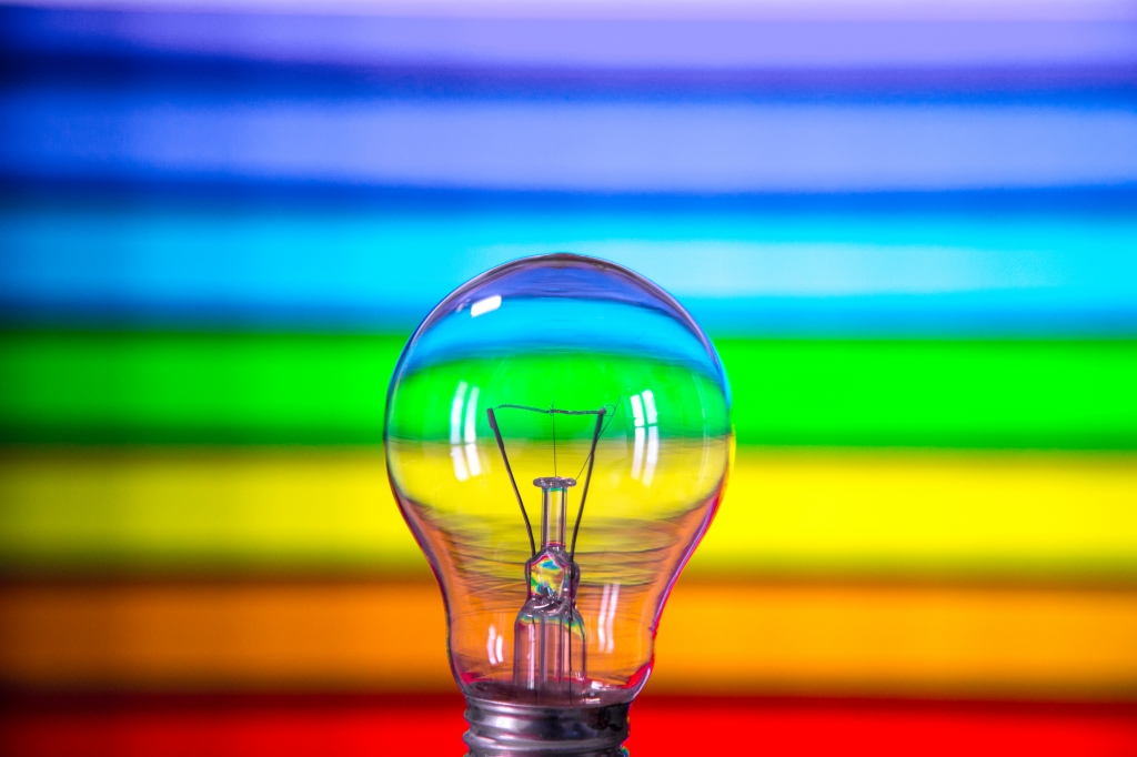Lampadina e colori