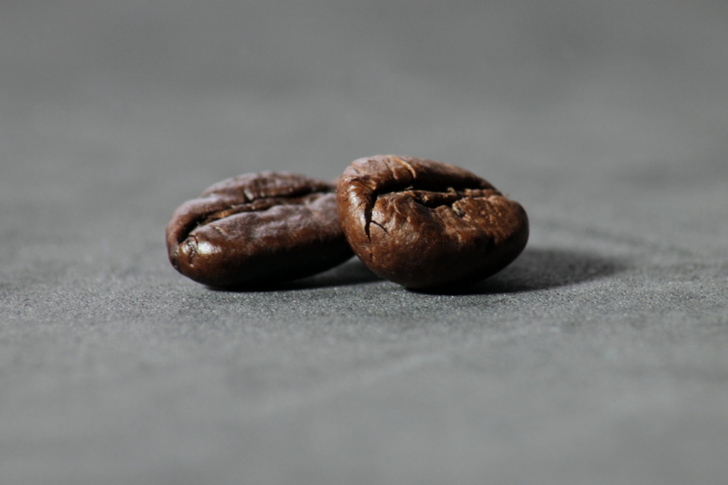 2 chicchi di caffè