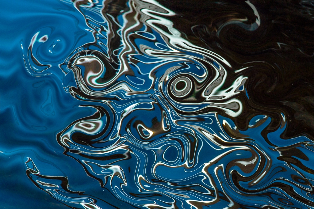 riflessi in blu