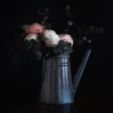 Annaffiatoio con fiori II