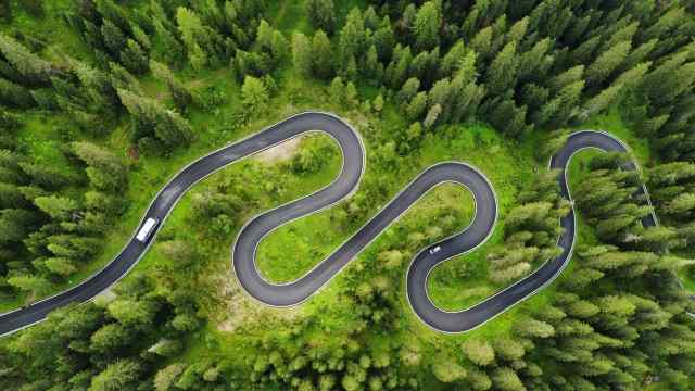 SNAKE ROAD