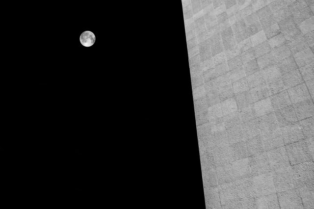 Luna e architettura