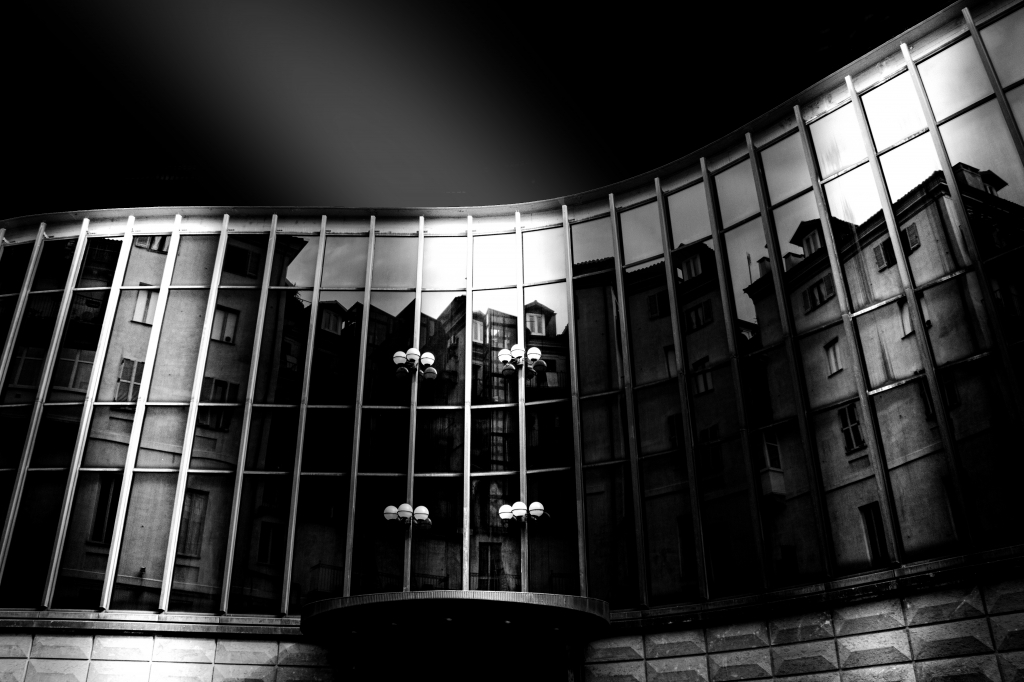 Riflessi su edificio