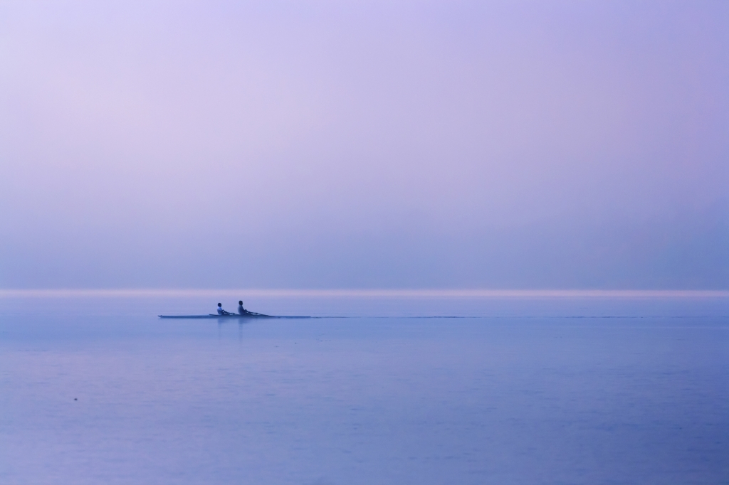 Canottieri sul lago