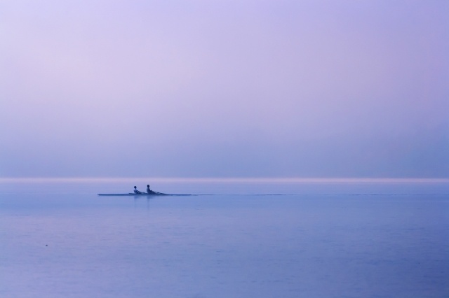 Canottieri sul lago