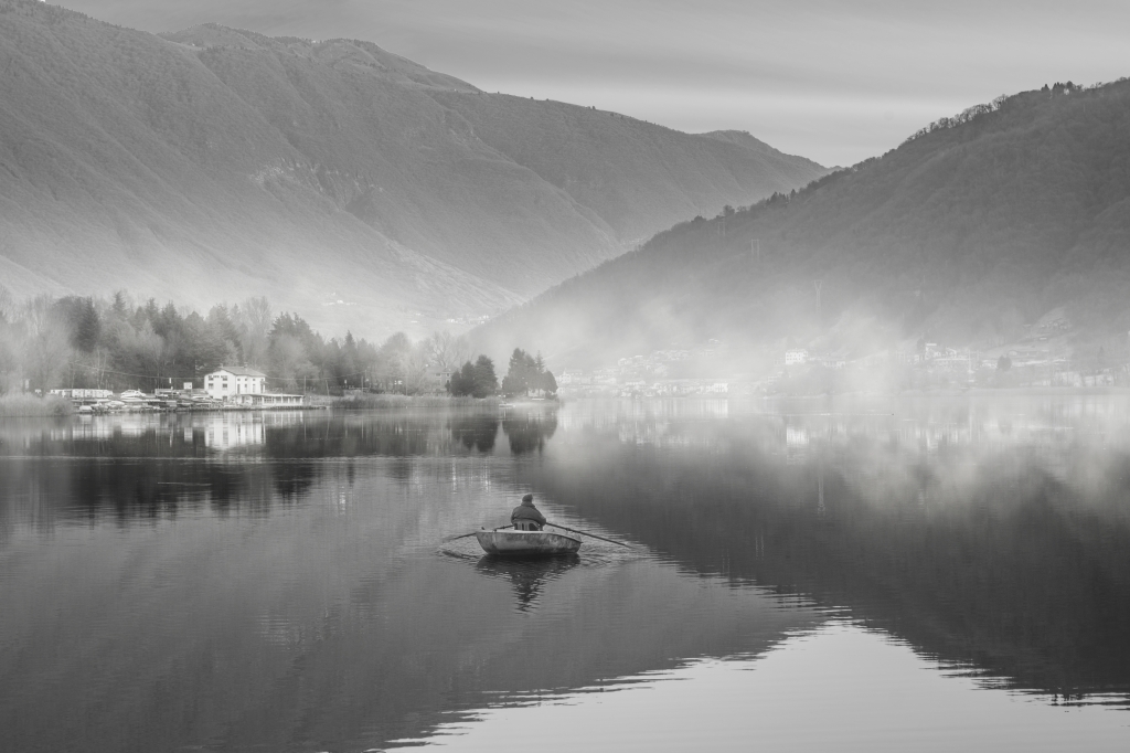 Mattino d'inverno sul lago di Endine