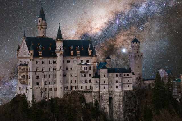 Neuschwanstein, il castello delle favole visto di notte