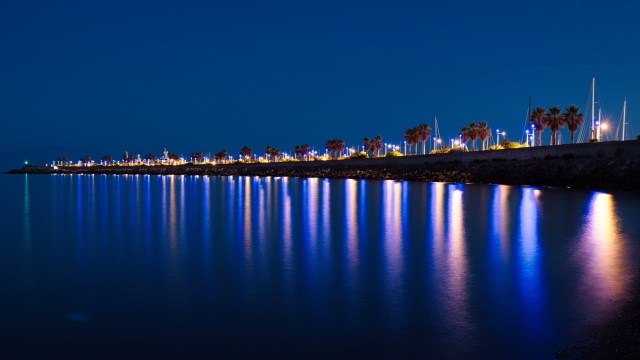 Luce verde nel blu