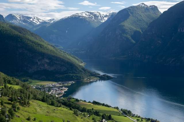 Stupendo scenario del fiordo di Aurland