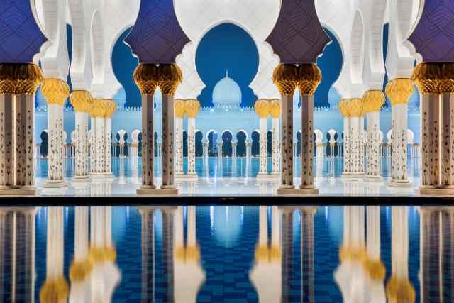 Le favolose geometrie della Gran Moschea di Abu Dhabi · cittadinodelmondo1984