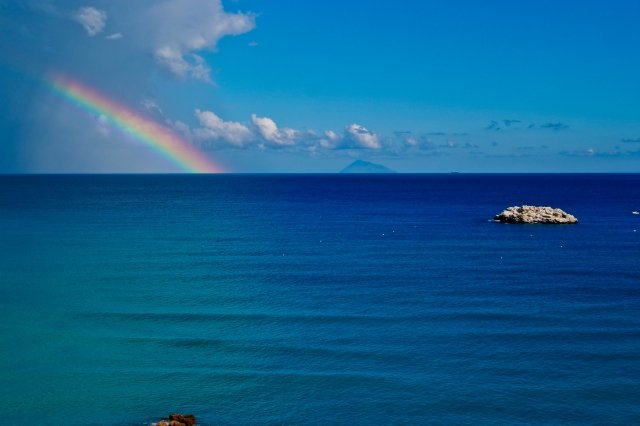 Arcobaleno sulle Eolie