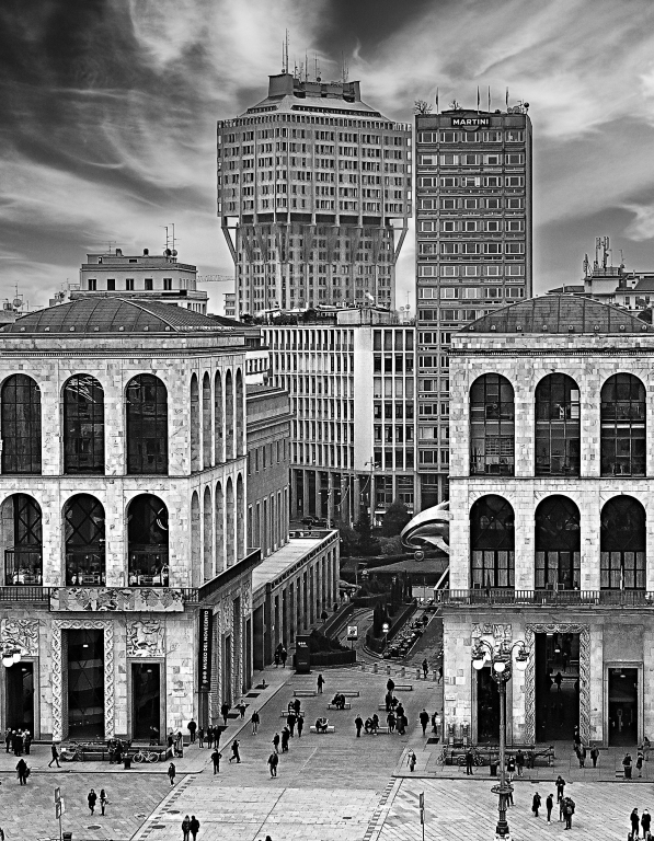 MILANO - PIAZZA DUOMO