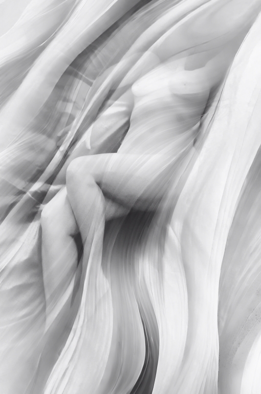 Nudo di donna velato.