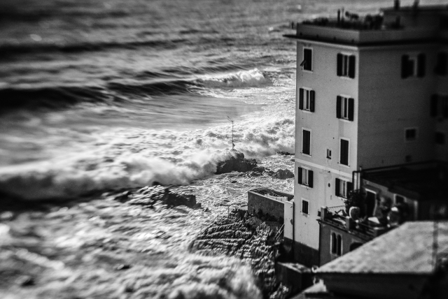 Mare e case