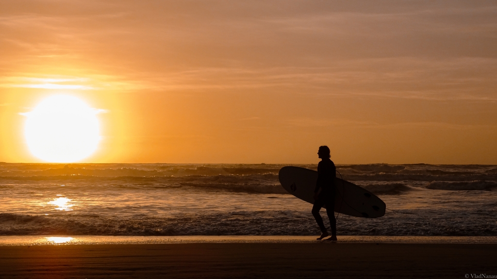 Tramonto con Surfista
