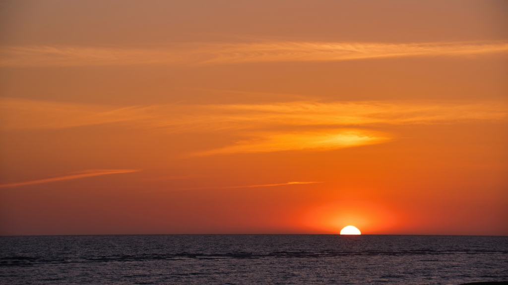 sfumature di arancio al tramonto