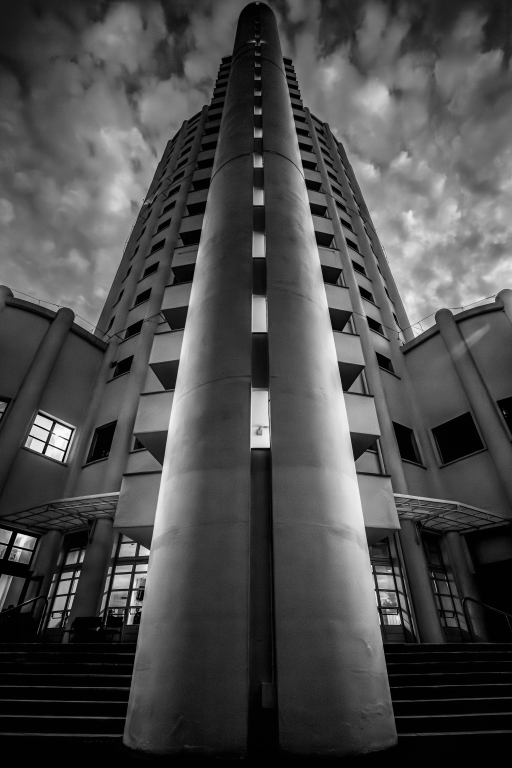 La Torre Fiat, dal basso verso l'alto