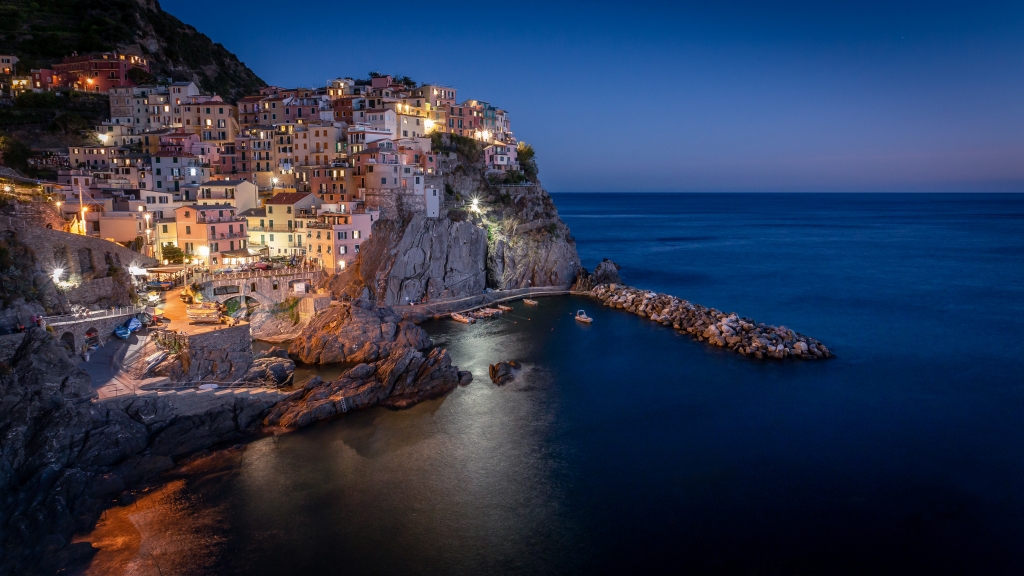 Ora Blu A Manarola