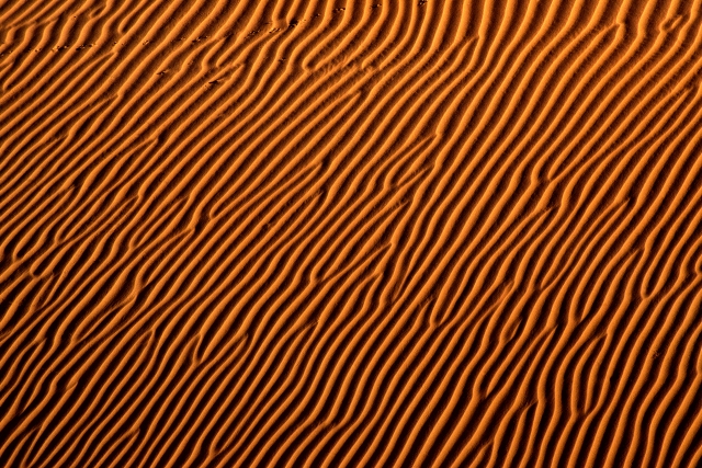 Symmetrical Sand