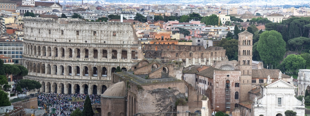 Panoramica del Colosseo