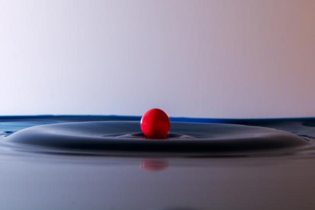 Goccia di colore rosso · marioecora