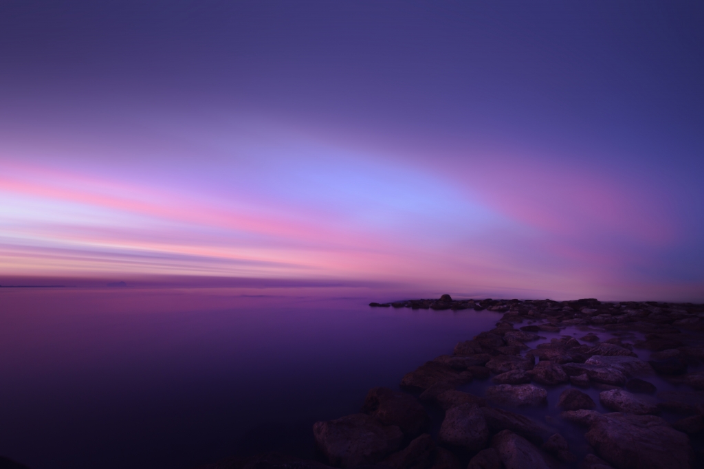 L'alba al mare